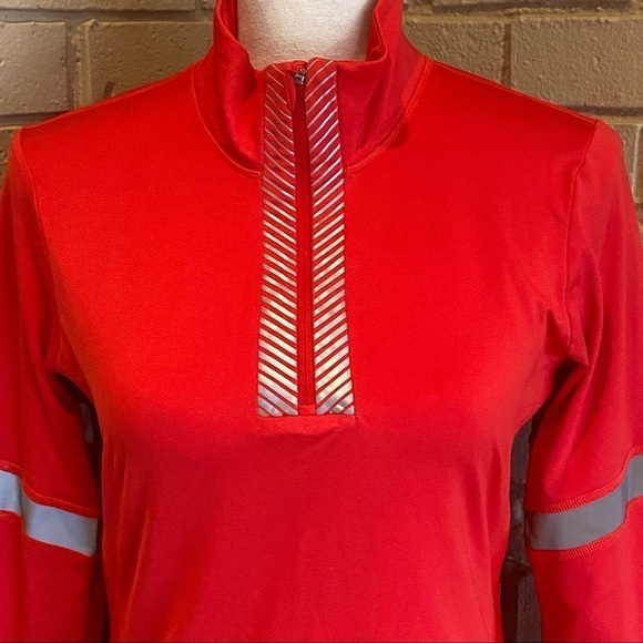 Gap Fit 1/2 Zip Moto Reflective Athletic Pullover Women's Sz Medium M Thumbholes - Picture 2 of 10